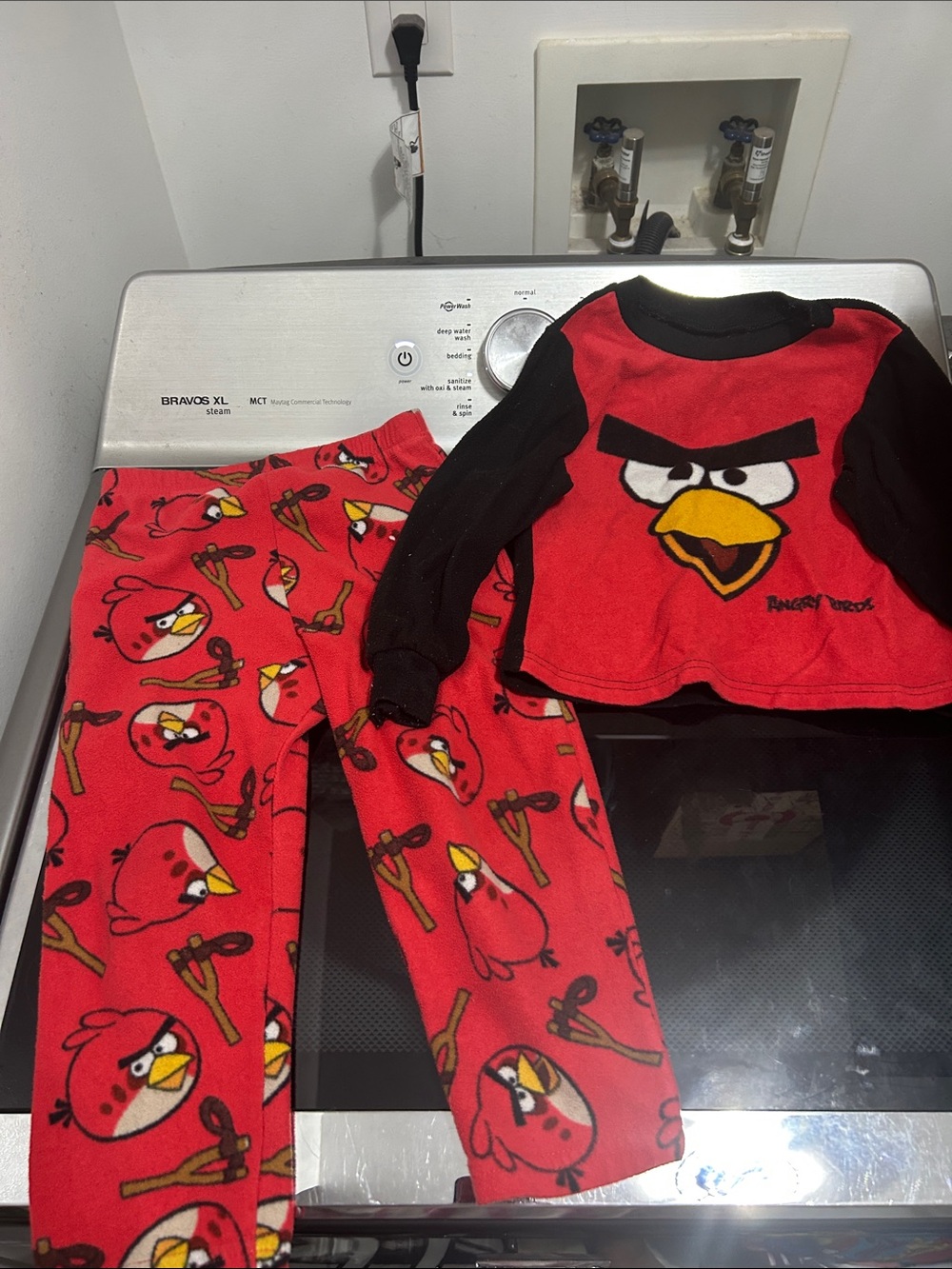Boys size 4 two piece set pajamas fleece warm winter angry birds